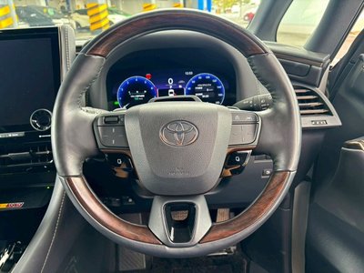 صورة مصغرة 29 لـ 2023 Toyota VELLFIRE