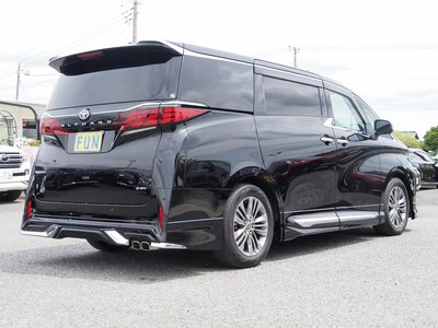 2023 Toyota ALPHARD — фото 5