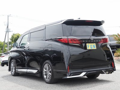 2023 Toyota ALPHARD — фото 6