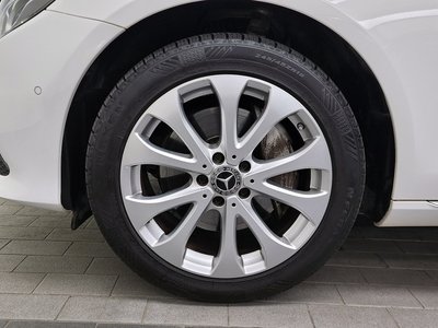 MERCEDES-BENZ E-CLASS - 6