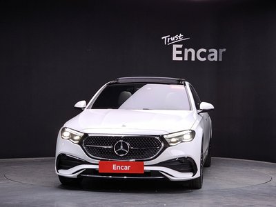 MERCEDES-BENZ E-CLASS - 2