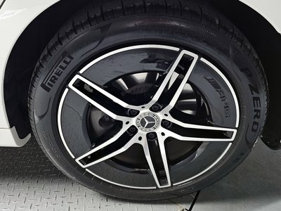 MERCEDES-BENZ E-CLASS - 8
