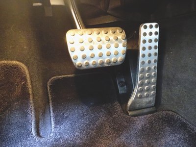 MERCEDES-BENZ GT AMG - 9