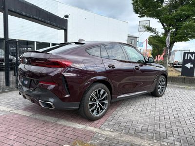 2022 BMW X6 — миниатюра 11