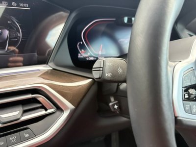 2022 BMW X6 — миниатюра 61
