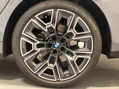 صورة مصغرة 15 لـ 2025 BMW 5 SERIES