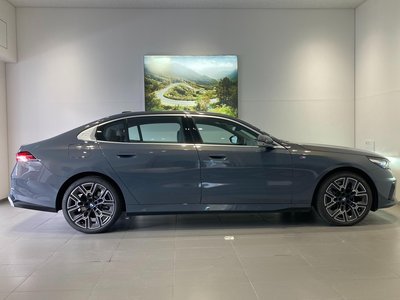 BMW 5 SERIES - 10