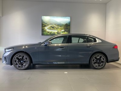 BMW 5 SERIES - 6