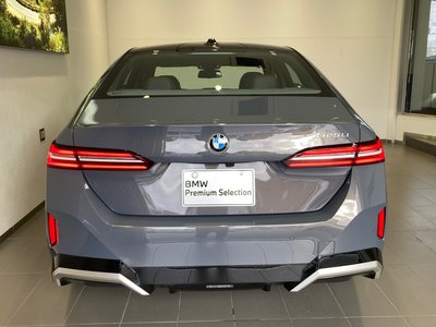 BMW 5 SERIES - 8