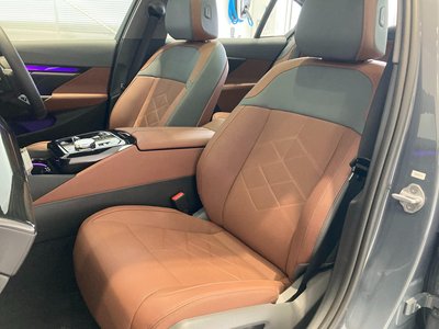 صورة مصغرة 20 لـ 2025 BMW 5 SERIES