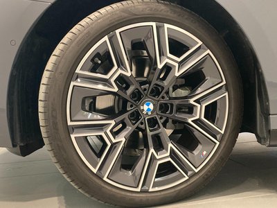 صورة مصغرة 16 لـ 2025 BMW 5 SERIES