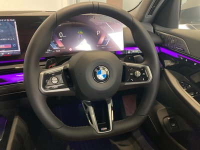 صورة مصغرة 63 لـ 2025 BMW 5 SERIES
