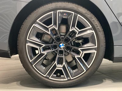 صورة مصغرة 14 لـ 2025 BMW 5 SERIES