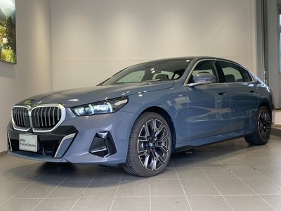 BMW 5 SERIES - 1