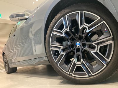 صورة مصغرة 76 لـ 2025 BMW 5 SERIES