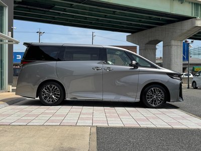 TOYOTA VELLFIRE - 10