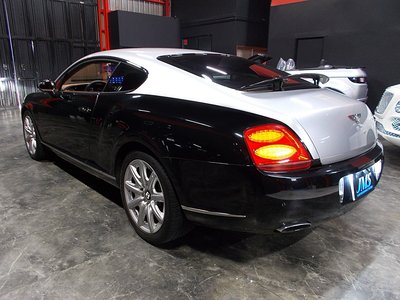 BENTLEY CONTINENTAL - 8