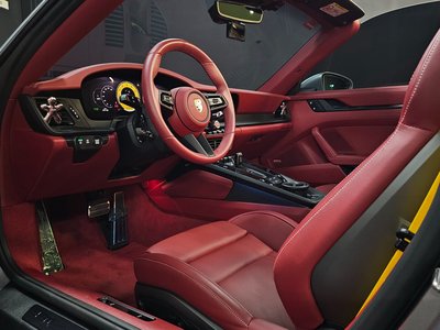 صورة 9 لـ 2025 Porsche 911