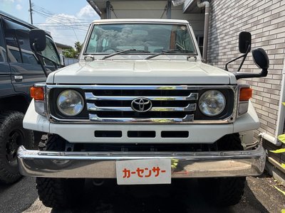 TOYOTA LAND CRUISER - 3