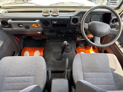 TOYOTA LAND CRUISER - 10