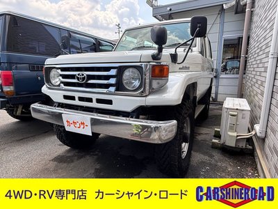 TOYOTA LAND CRUISER - 1
