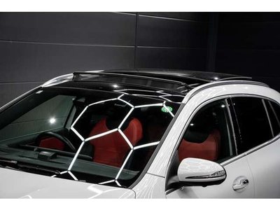 MERCEDES-BENZ GLA - 10