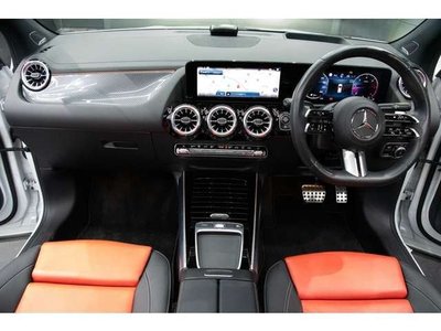 MERCEDES-BENZ GLA - 2