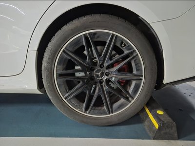 MERCEDES-BENZ GT AMG - 10