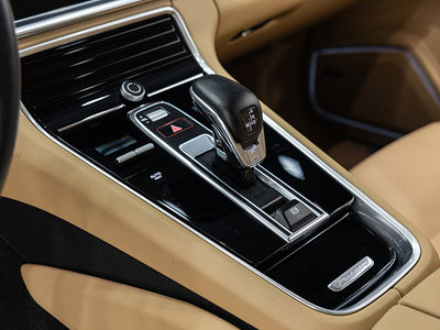 PORSCHE PANAMERA - 9