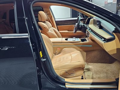 صورة 10 لـ 2022 Genesis G90 (RS4)