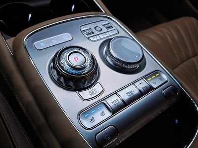 صورة 9 لـ 2022 Genesis G90 (RS4)