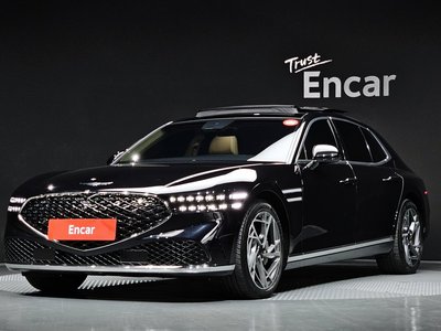 صورة 1 لـ 2022 Genesis G90 (RS4)