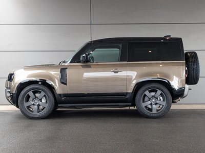 LAND ROVER DEFENDER - 5