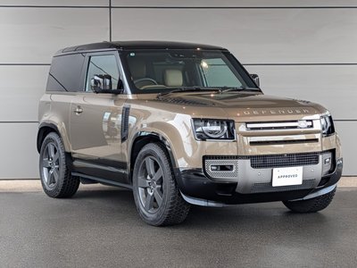 LAND ROVER DEFENDER - 4