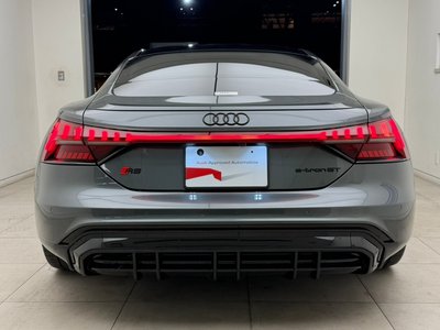 AUDI RS E-TRON GT - 8