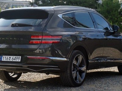 GENESIS GV80 - 3