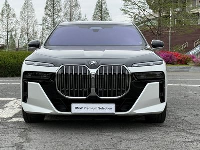 BMW 7 SERIES - 2