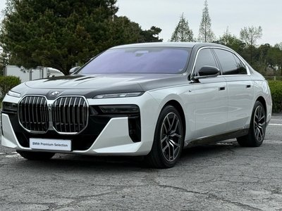 BMW 7 SERIES - 1