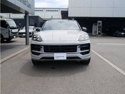 PORSCHE CAYENNE - 9