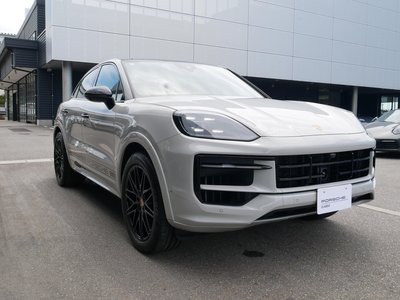 PORSCHE CAYENNE - 8