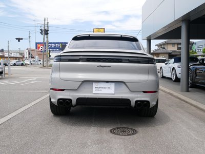 PORSCHE CAYENNE - 5