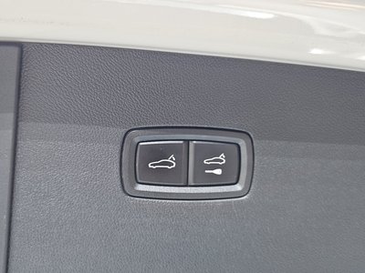 2022 Porsche CAYENNE thumbnail 21