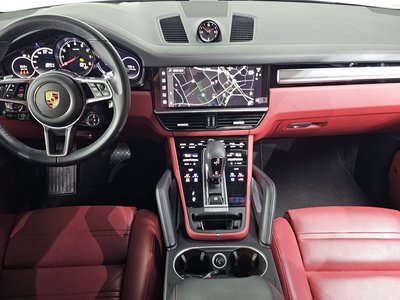 2022 Porsche CAYENNE photo 5