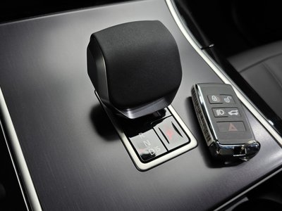 2026 LAND Rover RANGE ROVER EVOQUE — миниатюра 13