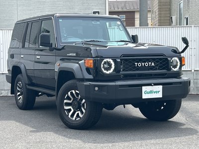 TOYOTA LAND CRUISER 70 - 1