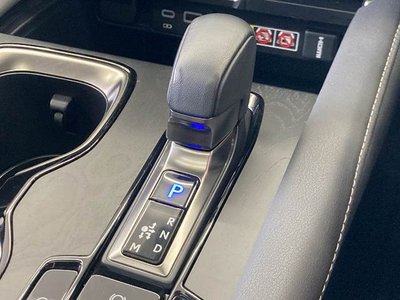 صورة مصغرة 79 لـ 2023 Lexus RX