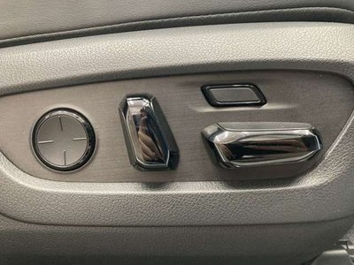 صورة مصغرة 49 لـ 2023 Lexus RX