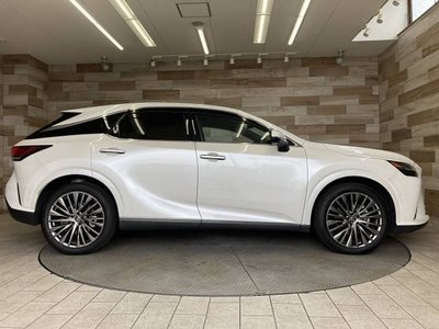 صورة مصغرة 28 لـ 2023 Lexus RX