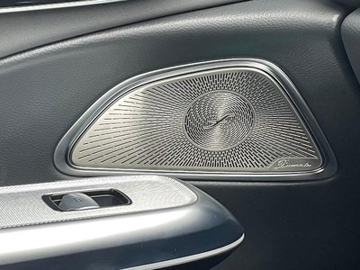 2025 Mercedes-BENZ E-CLASS — миниатюра 11