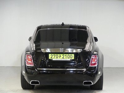 ROLLS-ROYCE PHANTOM - 2